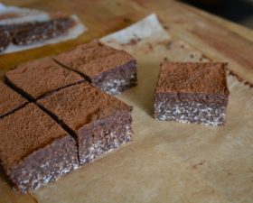 Raw brownie nötfri